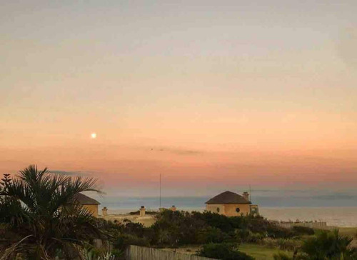 Casa En Alquiler Por Temporada De 5 Dormitorios En Punta Piedras (ref: Bpv-6864)