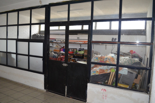 Vende O Renta De Bodega Con Departamento Y Oficina15,000.00