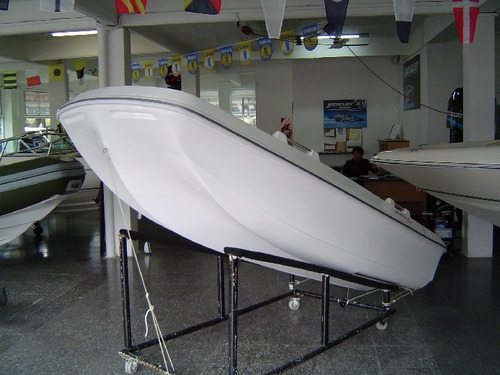 Amarinta 330 Bote Pescador Trimaran Lagunero Casco Sin Motor
