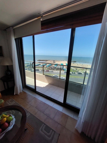 Imagen 2 de 21 de Venta 3 Ambientes Con Balcón E Inmejorable Vista Al Mar // Permuta Por Chalet Mayor Valor
