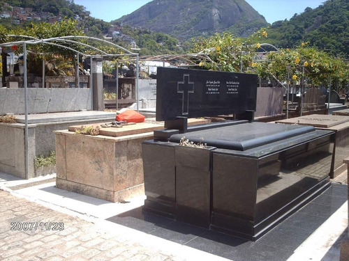 Jazigo Perpétuo Cemitério São João Batista - Botafogo - Rj