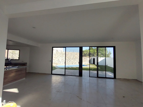 Casa Minimalista Nueva En Lomas Tetela, Cuernavaca Morelos.