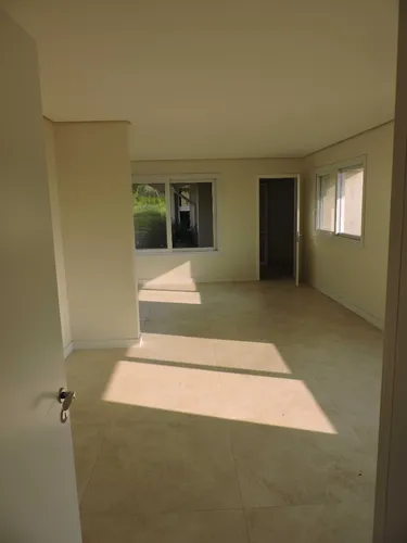 Casa Nova No Alto Da Colina Com 600m2 Em Terreno De 1000m2