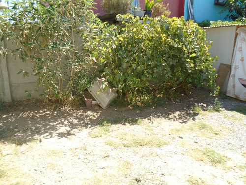 5 D. 1 B. Cercano Cesfam, Colegios, Supermercado, V. Alemana