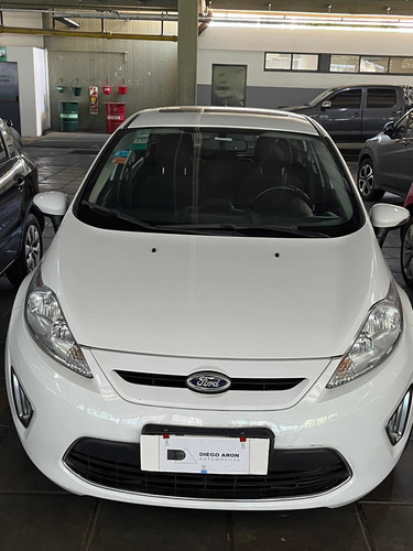 Imagen 3 de 19 de Ford Fiesta 1.6 Kinetic Titanium