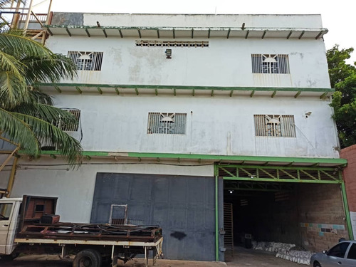 Imagen 2 de 29 de Ga-43 Zona Oeste Alquiler Galpón Ubicado En Sector San José