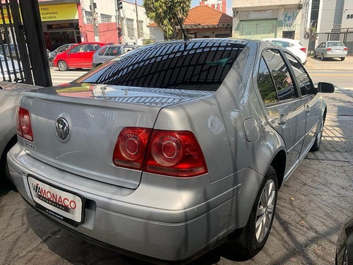 Volkswagen Bora 2.0 Mi 8v 2010