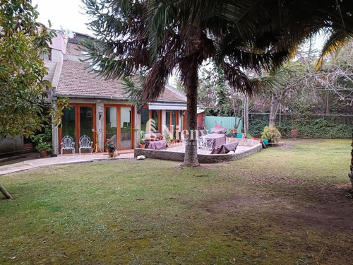 Casa Venta 3 Suites/ 4 B Más Serv./carlos Silva Vildósola