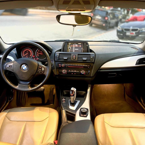 Imagem 10 de 14 de Bmw Serie 1 2014 1.6 Sport Aut. 5p