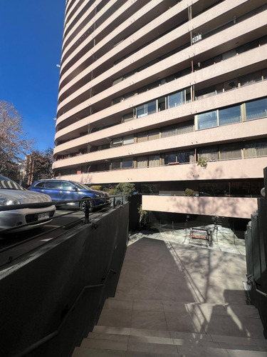Oportunidad En Las Condes! Para Vivir O Invertir 2d+2b