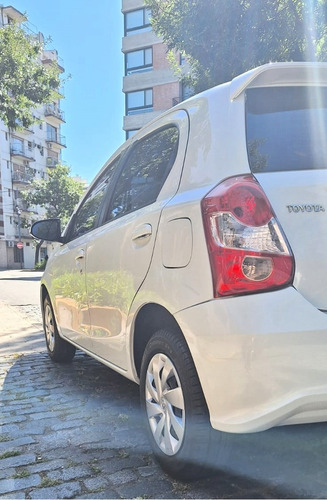 Toyota Etios 1.5 Xs