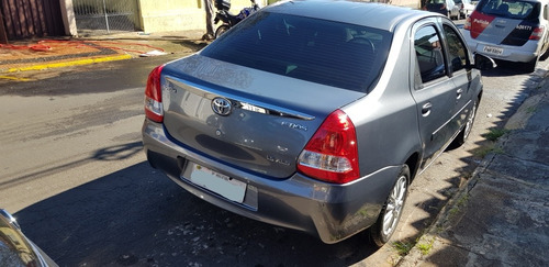 Toyota Etios Sedan 1.5 Xls Xls