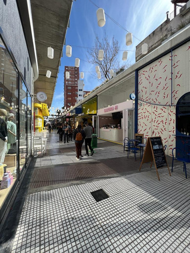 Venta Local Comercial Barrio Chino