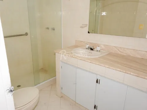 Apartamento En Arriendo En Castropol. Cod A776181