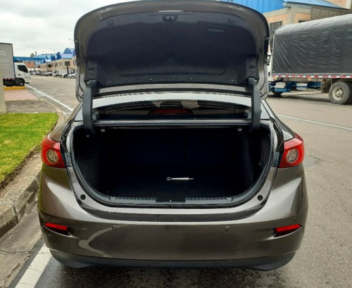 Mazda 3 Touring