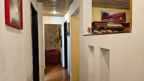 Venta Casa 4 Ambientes En Claypole Con Pileta