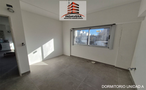 Venta Exclusivo 2 Ambientes 45m2 - Al Frente Con Balcón. Sum. Caseros Centro