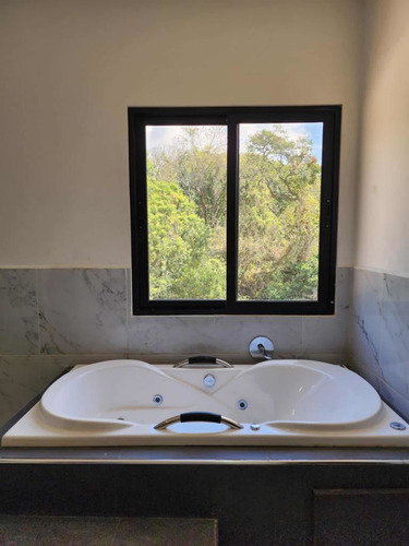 Imagen 10 de 15 de Moderna Casa En Venta! A Estrenar