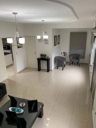 Casa En Venta En Villa Sarmiento