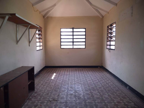 Imagen 10 de 16 de Venta De Casa Uso Comercial En San Bernardino - 985m²7h+s4b+s5p