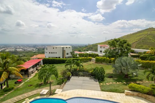 Casa En Venta En Menga. Cod V5518