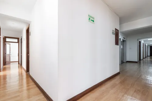 Oficina En Arriendo En Sagrado Corazón. Cod A6587