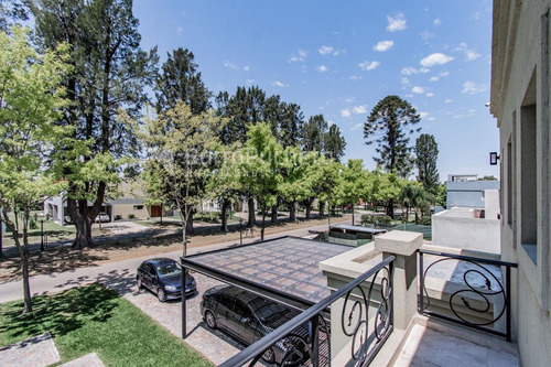 Imagen 25 de 30 de Venta Casa 5 Ambientes En La Cesarina - Barrio Cerrado - Barrio Privado - Country