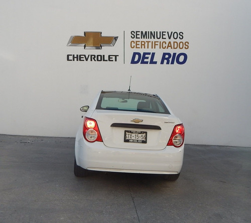 Imagen 4 de 15 de Chevrolet Sonic Ls 2016 Blanco