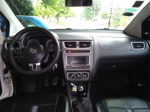 Volkswagen Suran 1.6 Comfortline 101cv 11a 2014