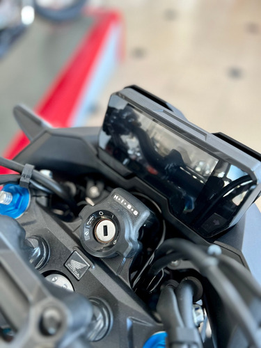Imagen 3 de 6 de Honda Cb500f Okm