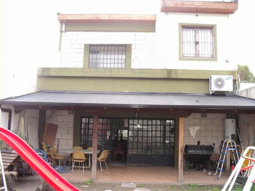 Imagen 2 de 6 de Casa Venta - Merlo Norte - Permuta - Con 2 Departamentos - Inversores