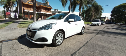 Peugeot 208 1.6 Active