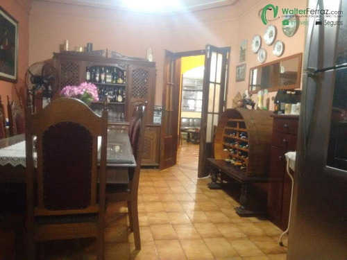 Imagem 11 de 15 de Casa 4 Dormitórios No Bairrovila Mathias! - 2847
