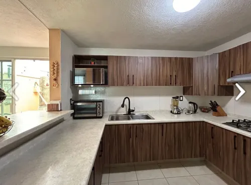 Casa En Venta En Jardines Del Valle