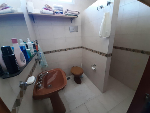Casa 2 O 3 Familias En Venta Ubicado En Lanús Oeste