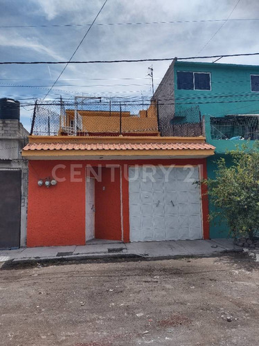 Casa En Venta En Ejidos De San Cristóbal, Ecatepec, Estado De México