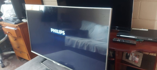 Tv 47 Polegadas Moderna Philips De 960 Hertz Semi Nova Á Ret