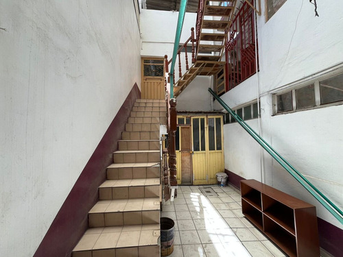 Edificio 346m2c / 4 Deptos / Col. Metropolitana 1er Sec