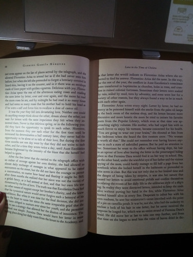 Love In The Time Of Cholera, Gabriel García Márquez (inglés) (Usado)