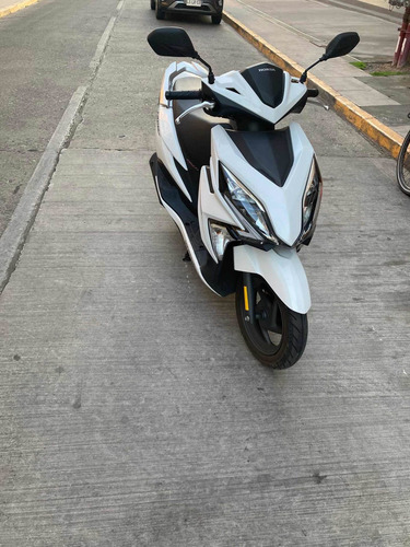 Imagen 3 de 12 de Honda Elite Fi