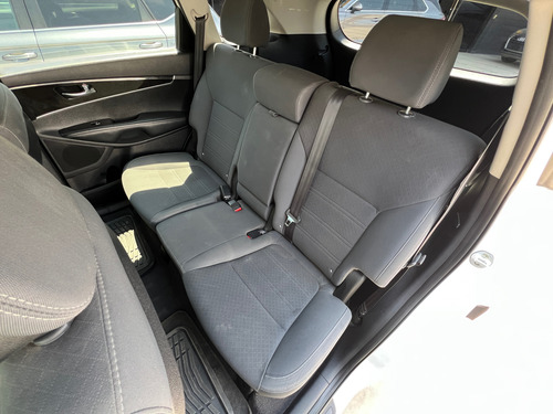 Kia Sorento 2.4 Lx At