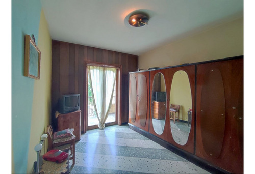 Vendo Casa 390m2 5h/4b/4p Vista Alegre 5758