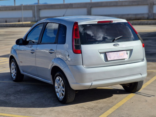 Ford Fiesta 1.6 MPI CLASS HATCH 8V FLEX 4P MANUAL