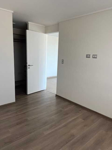 Oportunidad Venta Seminuevo Avda. Los Pablos (82623)