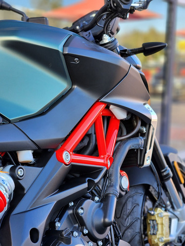 Imagen 9 de 25 de Aprilia Shiver 900cc Italiano 95 Cv Impecable Estado Mp