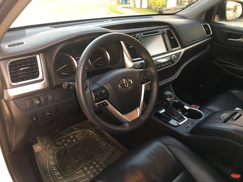 Toyota Highlander 3.5 Limited Panoramic Roof At