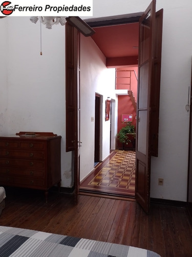 Imagen 16 de 30 de Casa Ph Pocitos Venta Al Frente 4 Dormitorios Cocina Baño Pallier Comedor Patio Buhardilla Y Azotea