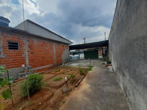 Imagem 11 de 15 de Terreno Com Casas No Jardim Planalto - Ven63
