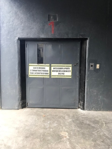 Imagen 3 de 9 de Planta Industrial En Alquiler Guaicay 120 M2