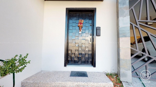 Imagen 2 de 22 de Casa En Venta En Fraccionamiento Santa Clara